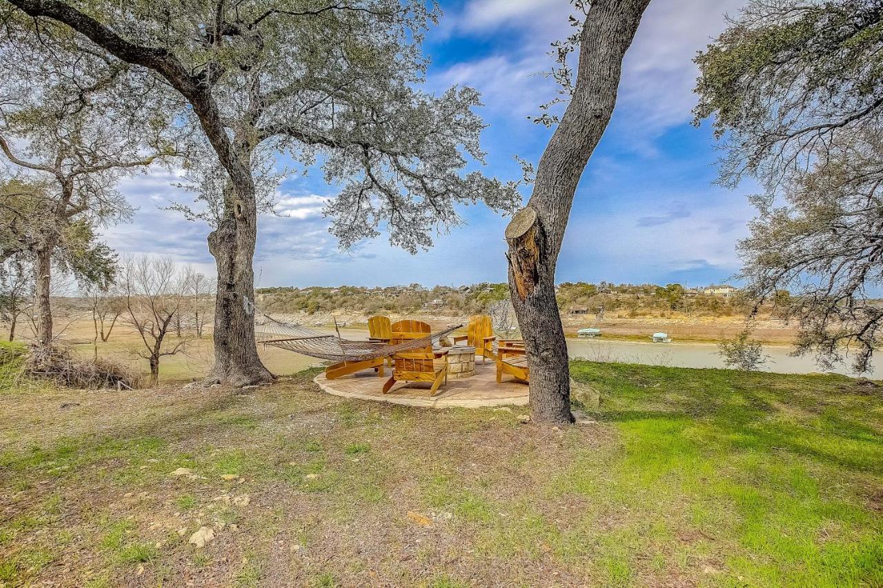 Lakeview Lodge Spicewood Eksteriør bilde